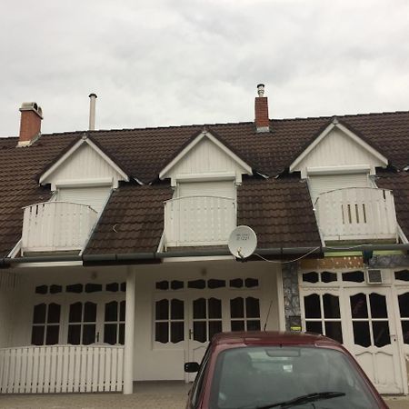 Bodahegyi Ut Apartman 잘라카로쉬 외부 사진